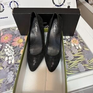 Brand New Trotters Black Dress Shoes